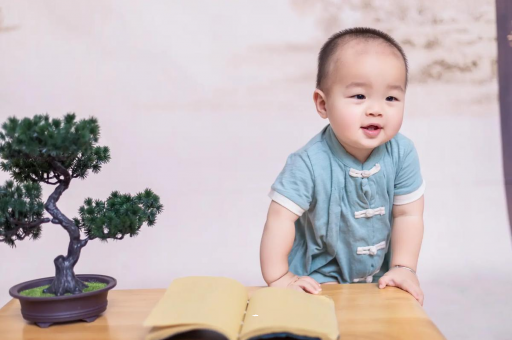 安丘7个月的宝宝